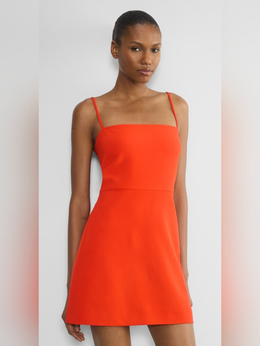 Stunning Babaton (Aritzia) red mini dress – NEW WITH TAGS ❤️